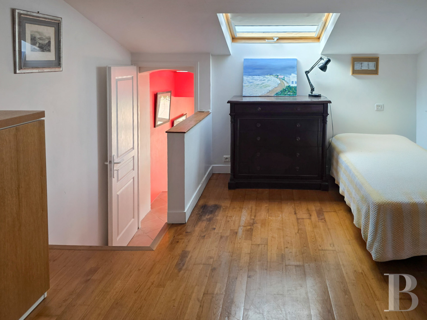 A family home built on the foundations of an ancient fortress in Agay harbour, Saint-Raphaël - photo  n°16